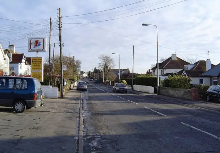 residential street scene in sully