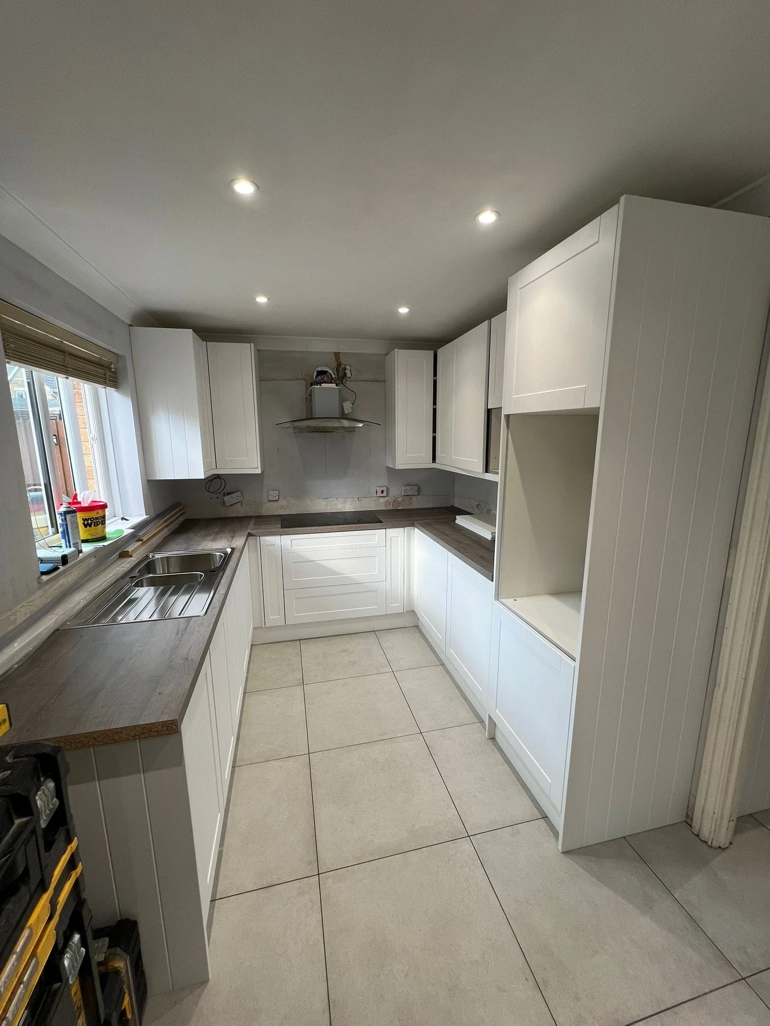 kitchen renovation barry worktops sink and unit fitting